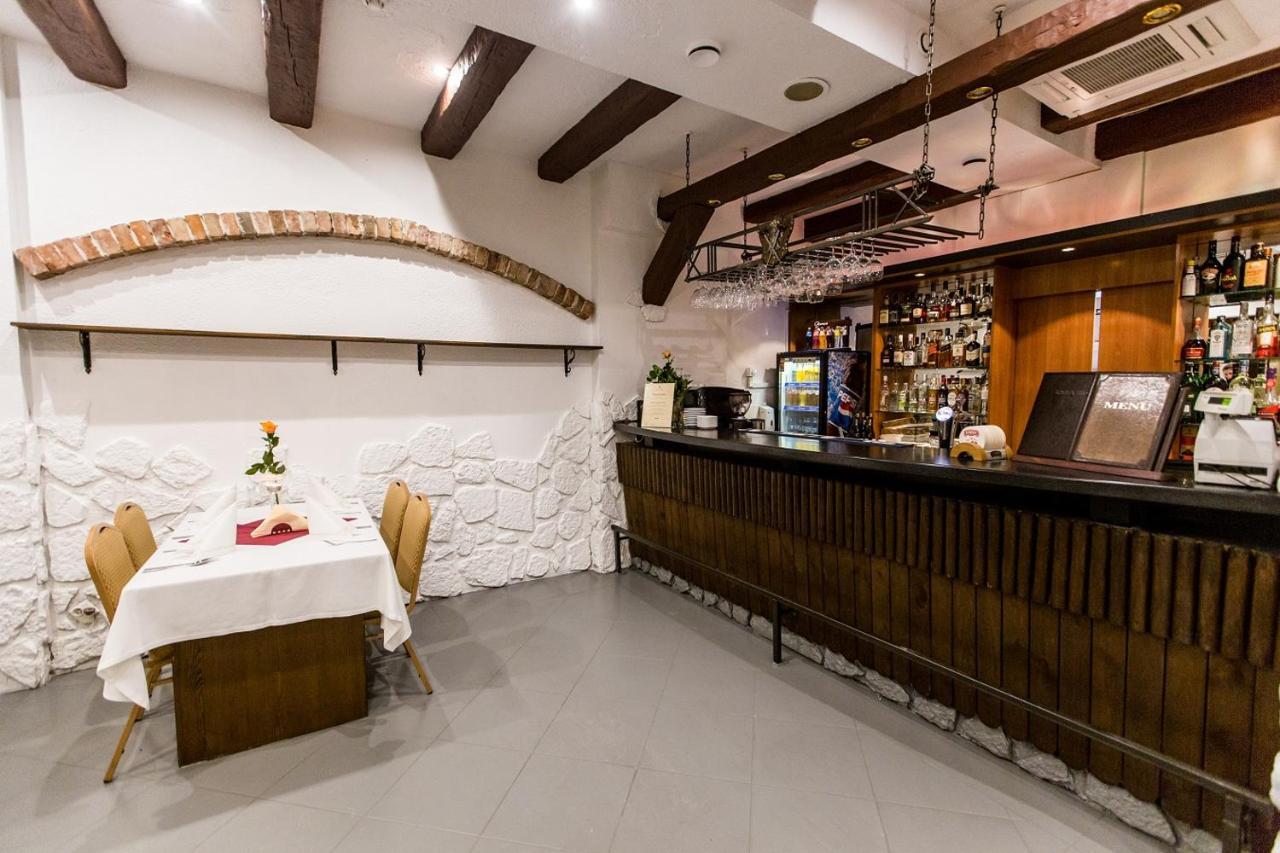 Hotel Rycerski Στσέτσιν Εξωτερικό φωτογραφία